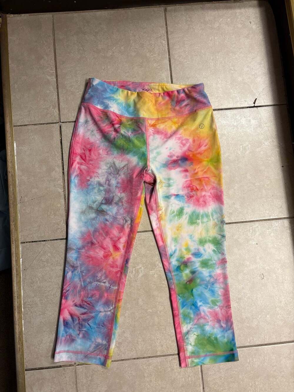 Vogo Athletica Rainbow Tie Dye High Waist Capri Leggings